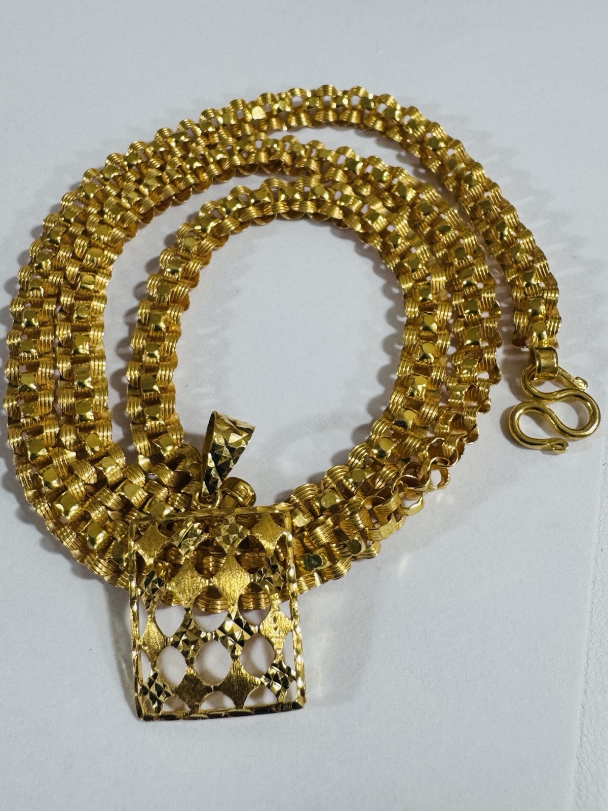 Solid 22K 916 Real Saudi Gold Rectangle Set Necklace 17”/17.5” Long 21.2g 6mm