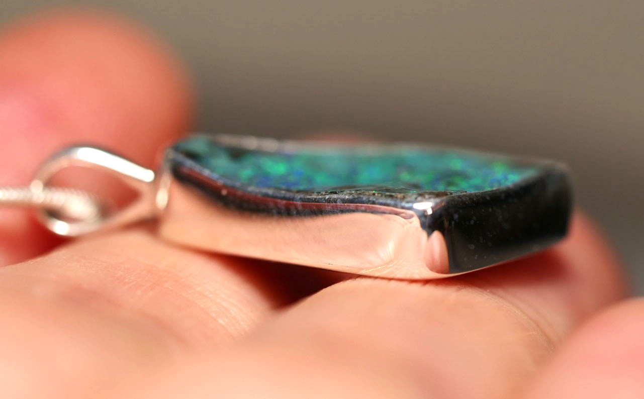 Australia Natural Queensland Solid Boulder Opal Silver 925 Pendant Hallmark