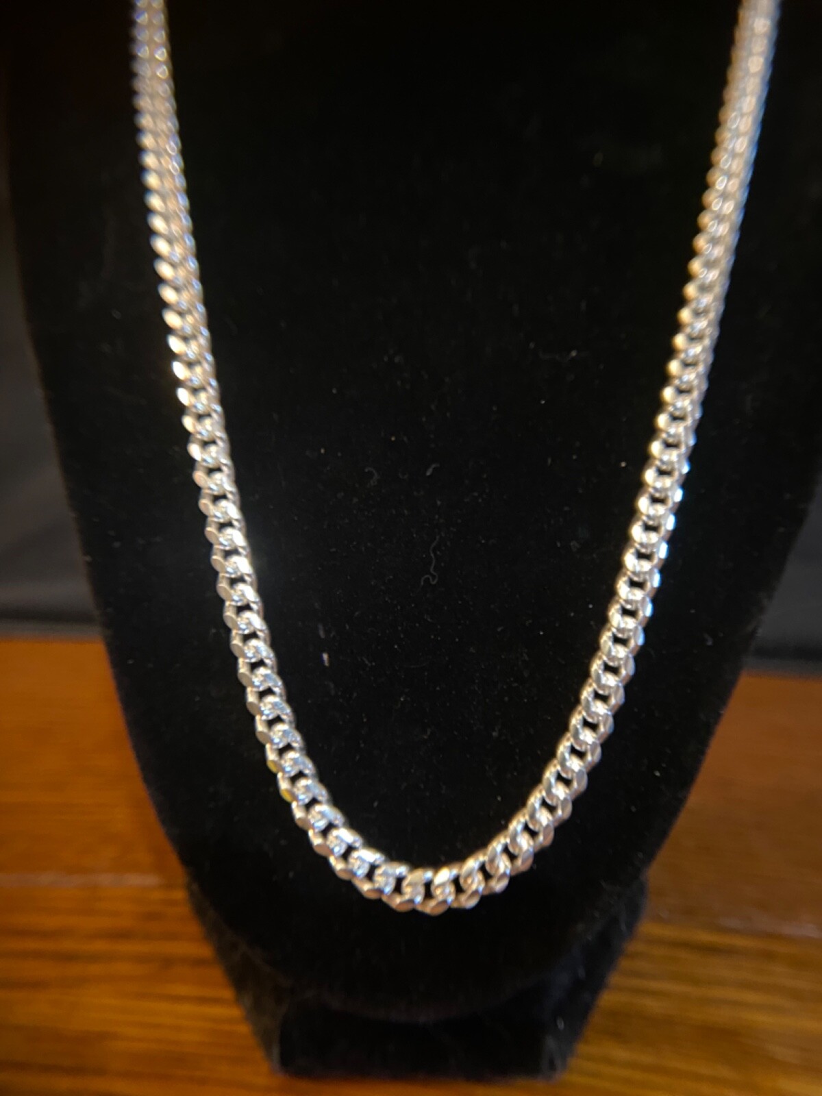 Italian Made, Substantial,Sterling Silver, Cuban Link Chain, 22 in, 55 grams!
