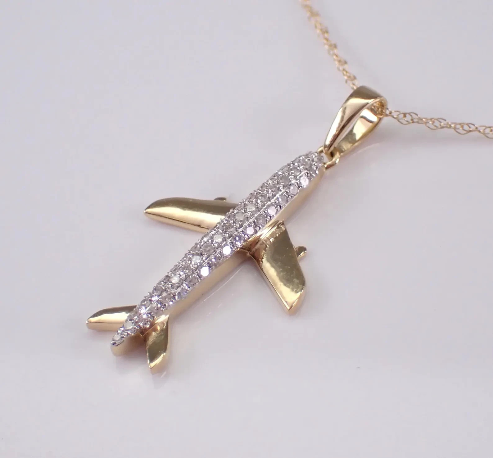 0.40 Ct Round Moissanite Airplane Pendant Womens Necklace 14K Yellow Gold Plated
