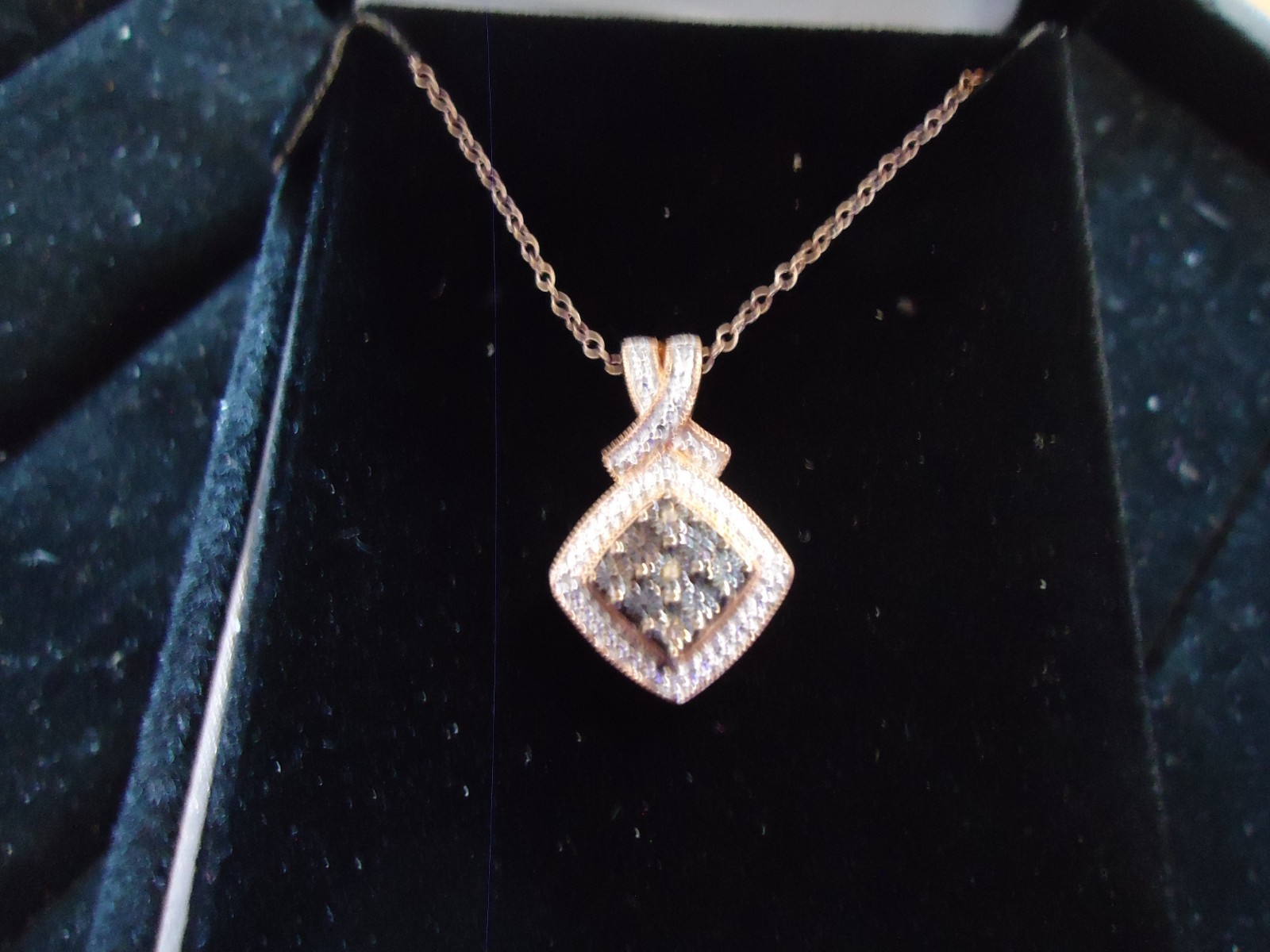 9.25 Sterling Silver Rose Gold Tone Necklace With Diamond shape Pendant Clear st