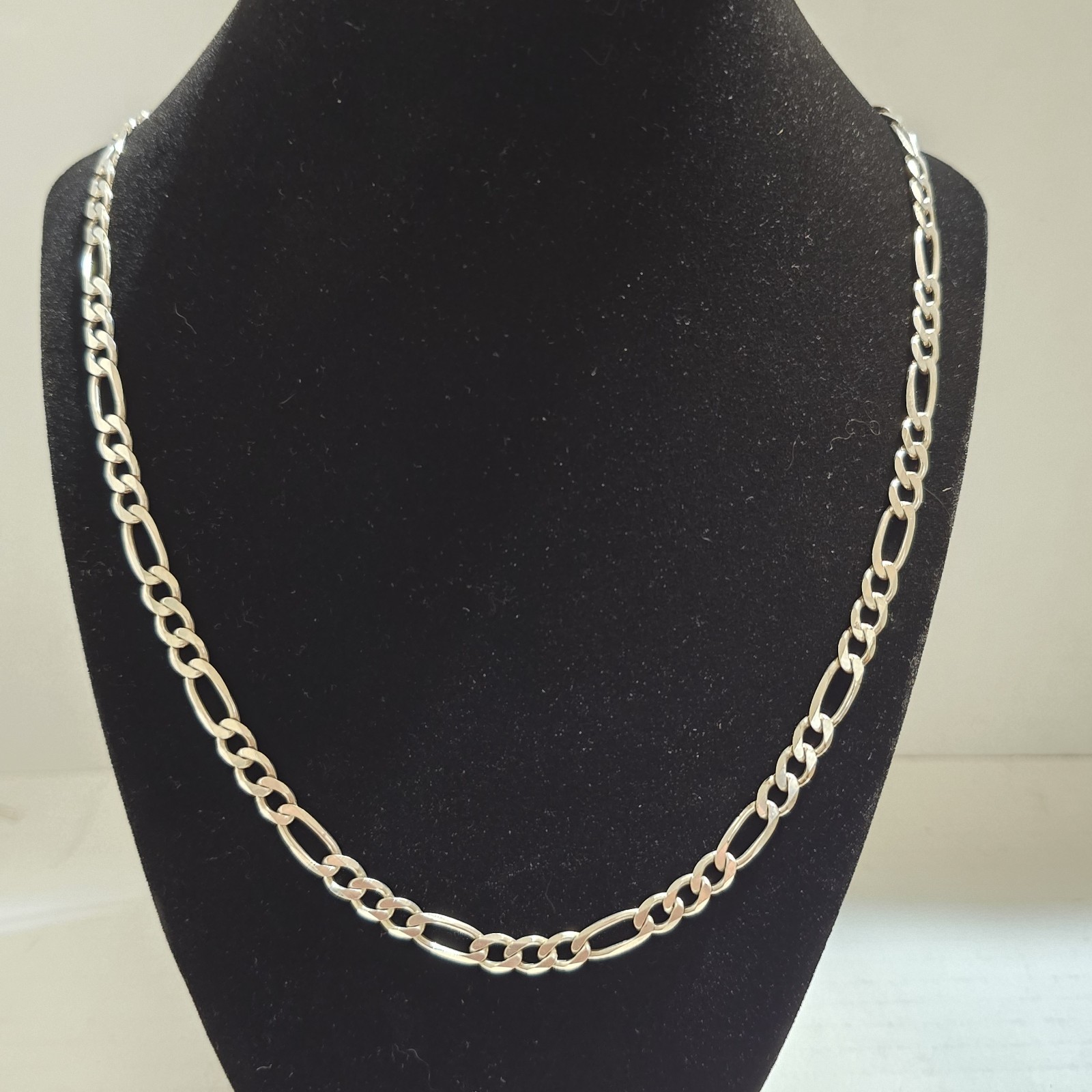 Vintage Italian Made 26 Inch Solid Sterling Silver Figaro Necklace 6mm