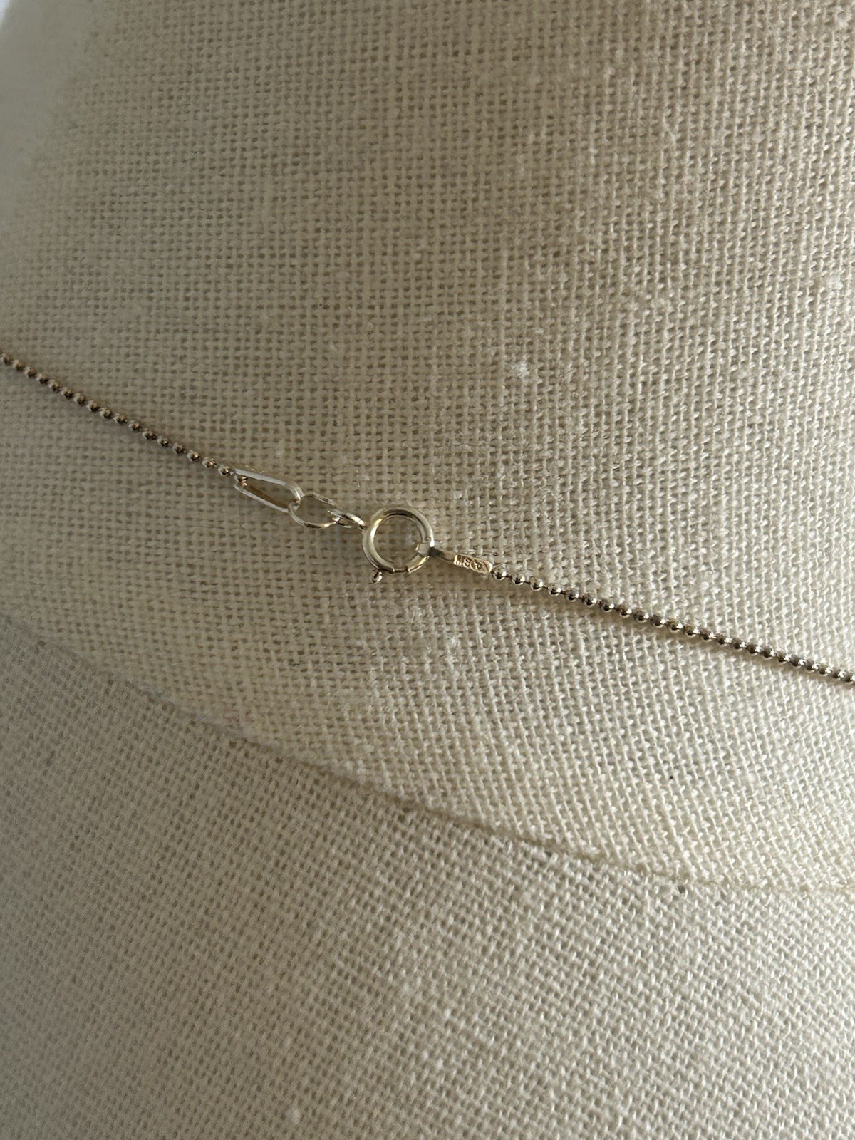 Silver Pyramid Pendant Necklace On A Stamped 925 Silver Chain 16 Inches ￼