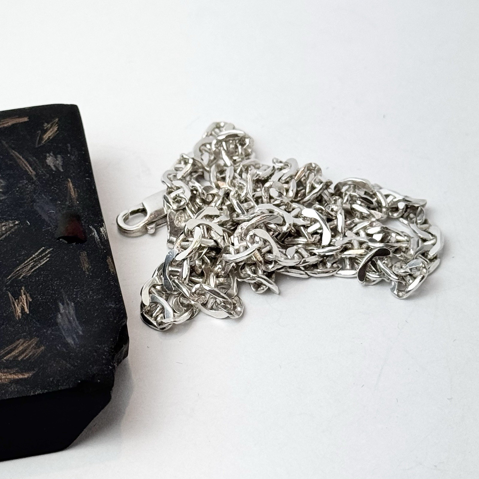 Sterling Silver 22.50” Mariner Link Chain-Necklace 4mm/ 21 Grams/Made In Italy!