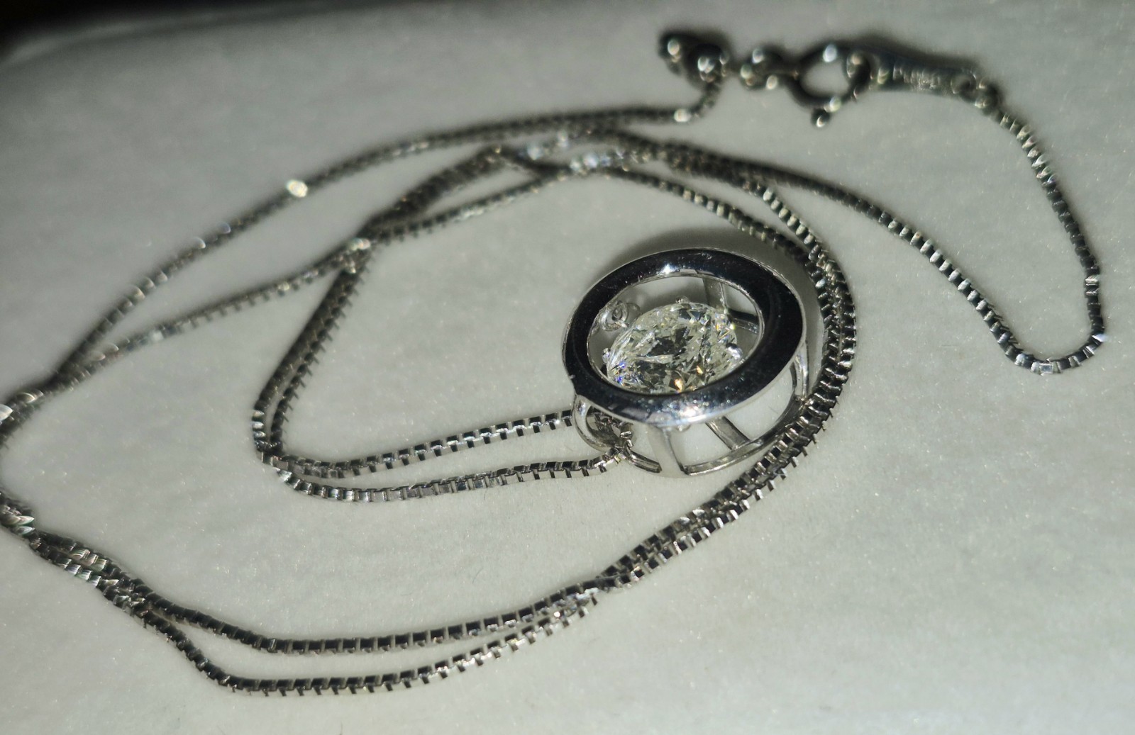 AMAZING HUGE PLATINUM COLORLESS EARTH MINED 1.19ct DIAMOND MOTION NECKLACE $9600