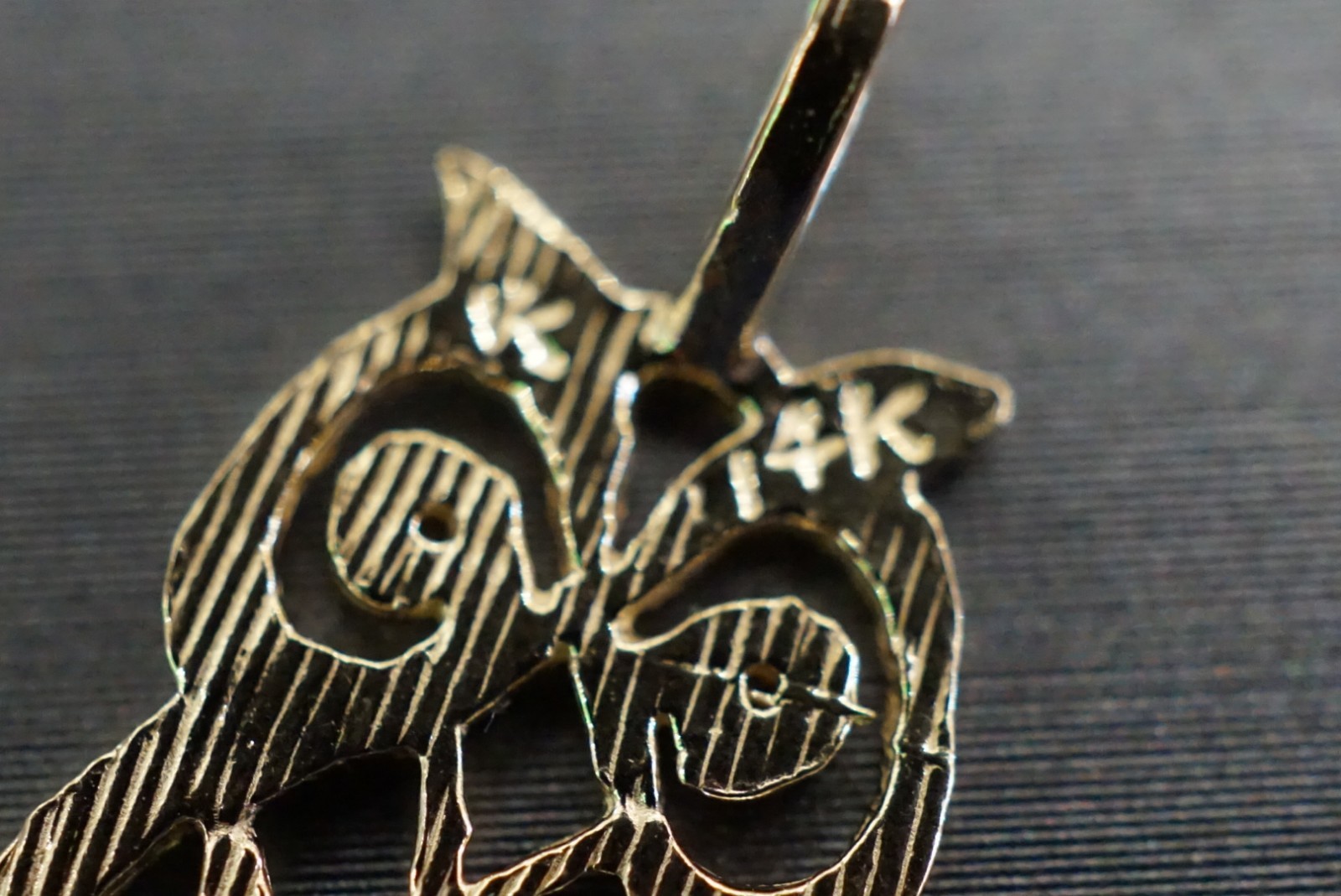 14K Solid Yellow Gold Beautiful Diamond Cut Flat Owl Charm Pendant.