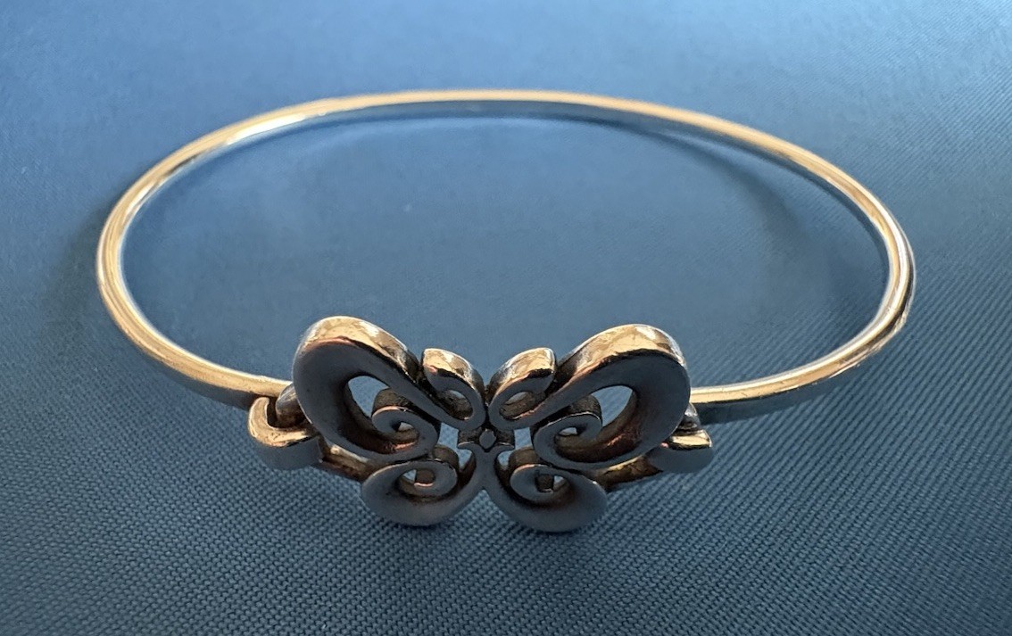 James Avery Sterling Silver Butterfly Hook On Bracelet – 2.25” in Diameter