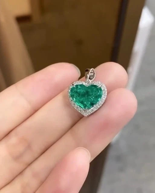 3.50 Ct Heart Cut Natural Emerald & Diamond Pendant 14K Solid White Gold