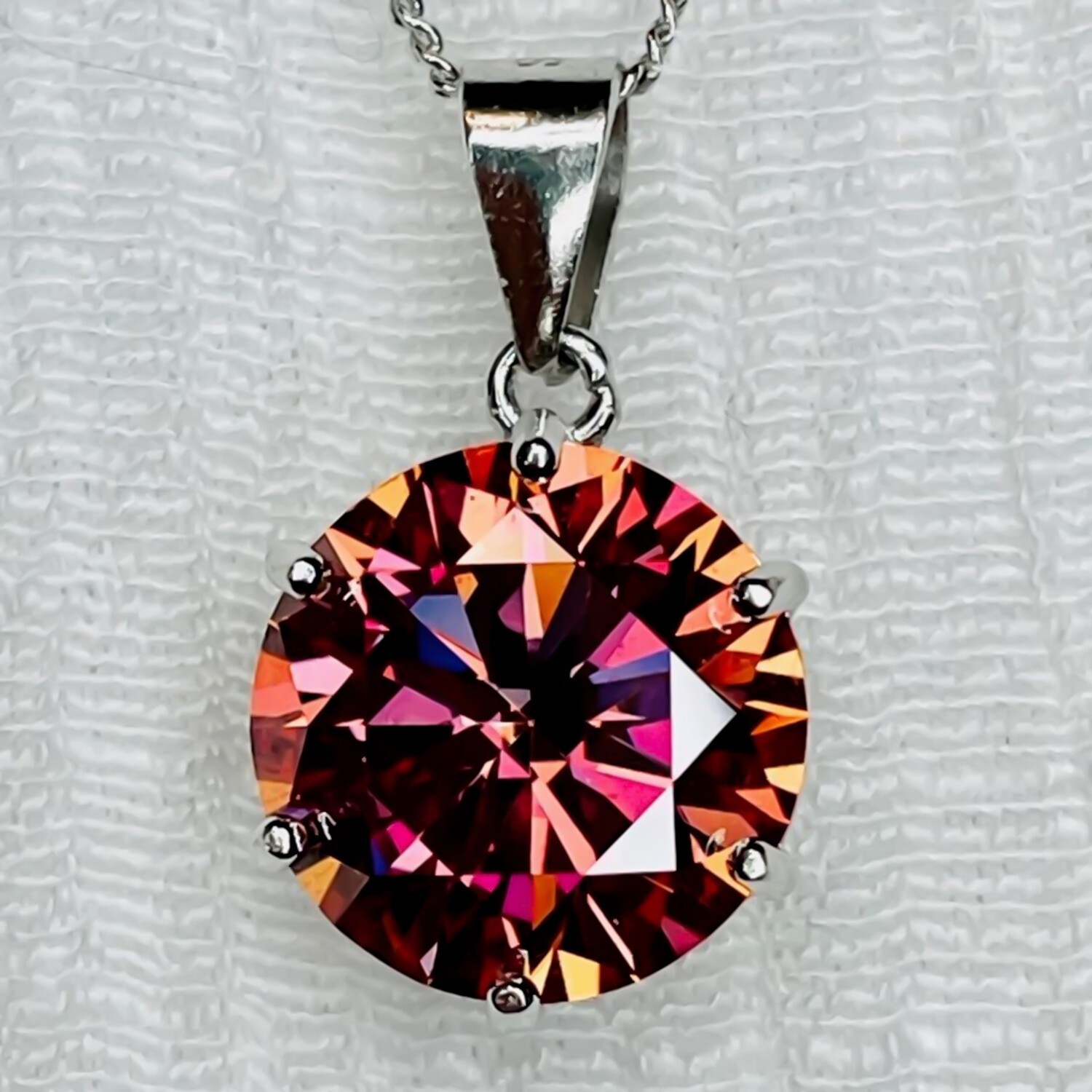 2.50 Ct Beautiful Pink Diamond Solitaire Pendant In 925 Sterling Silver