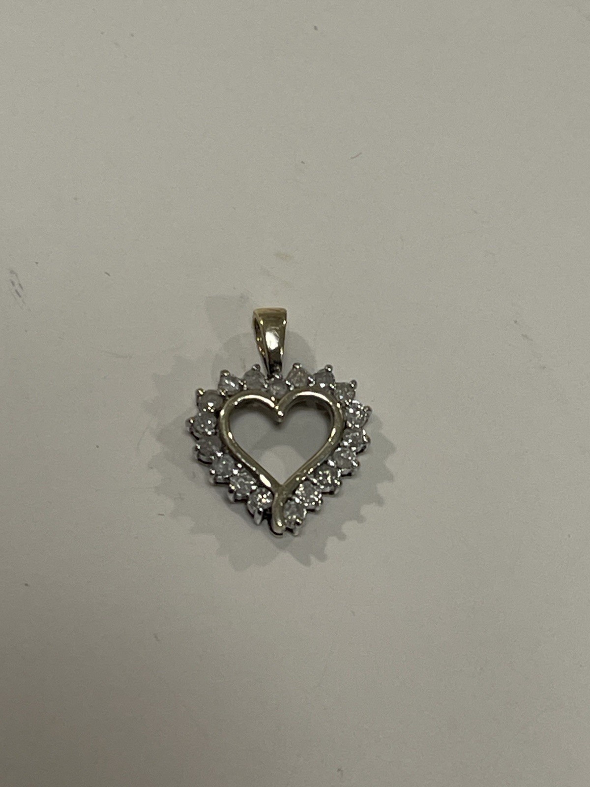 10k Yellow Gold Natural Diamond Heart Pendant 1.83 Grams