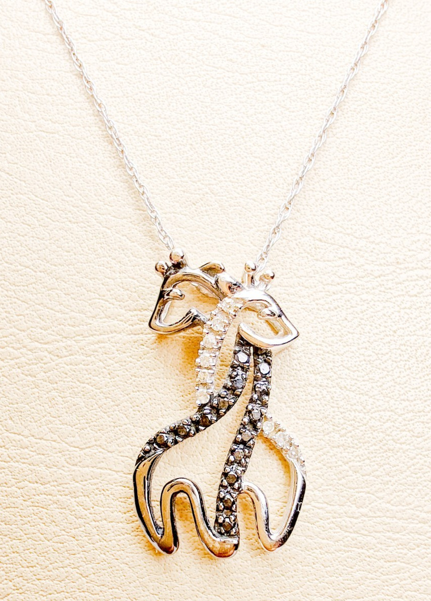 10K White Gold Black & White Diamond Giraffe Necklace Pendant 19″ AV Andin Zales
