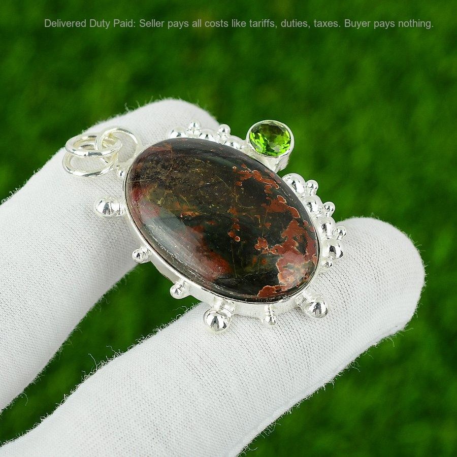 Oval Root Chakra Bloodstone Gemstone Peridot Bezel Wife Boho Pendant 925 Silver