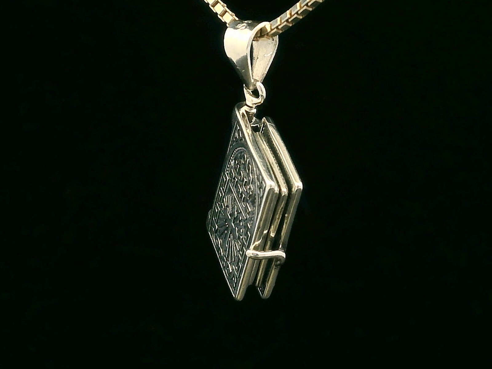 925 Sterling Silver Bible Necklace with The Lord’s Prayer