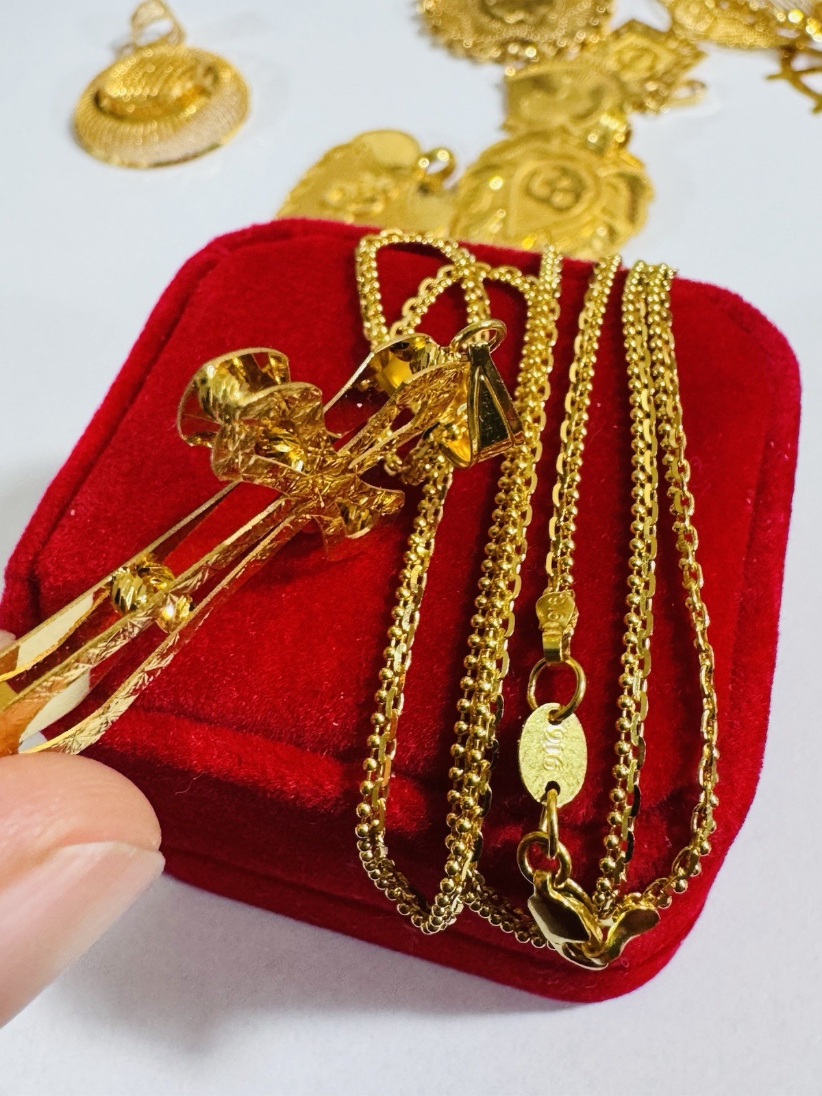 Saudi Dubai 22K Solid 916 Real Gold Cross Set Necklace 20” Long 9.55g 2.2mm