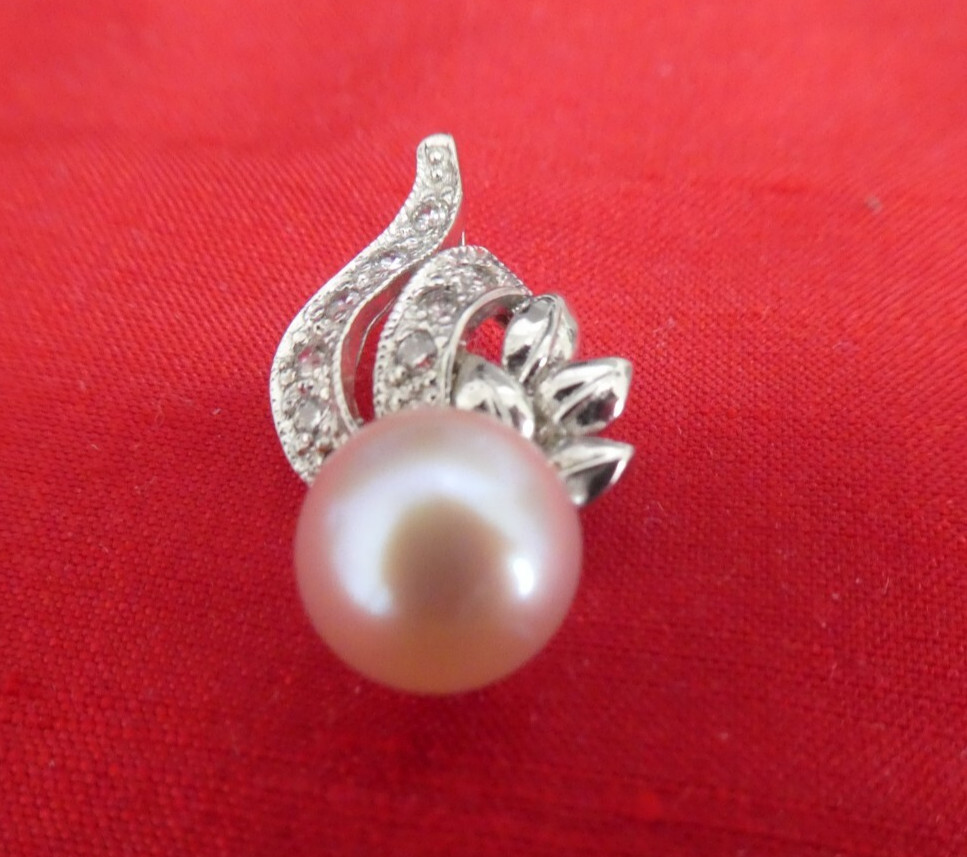 STERLING SILVER 925 CULTURED PEARL & CUBIC ZIRCONIUM PENDANT Very Good Quality