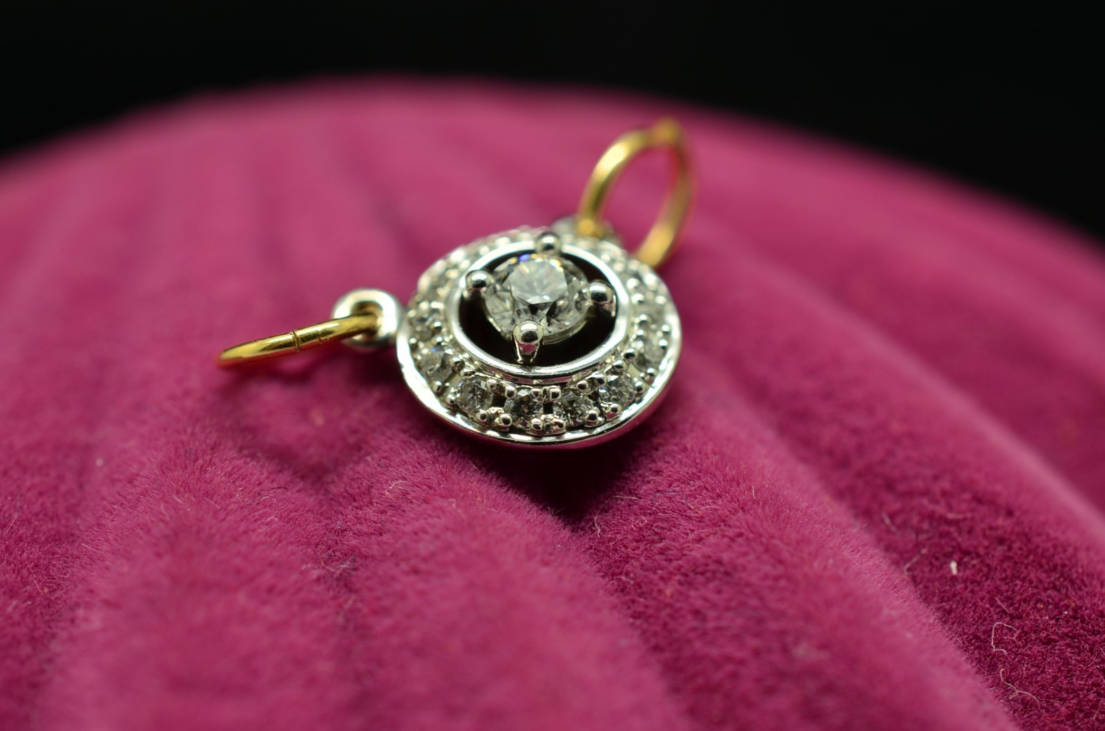 14K White Gold Diamond w/ Halo Round Pendant Charm 0.17 tcw -Tiny