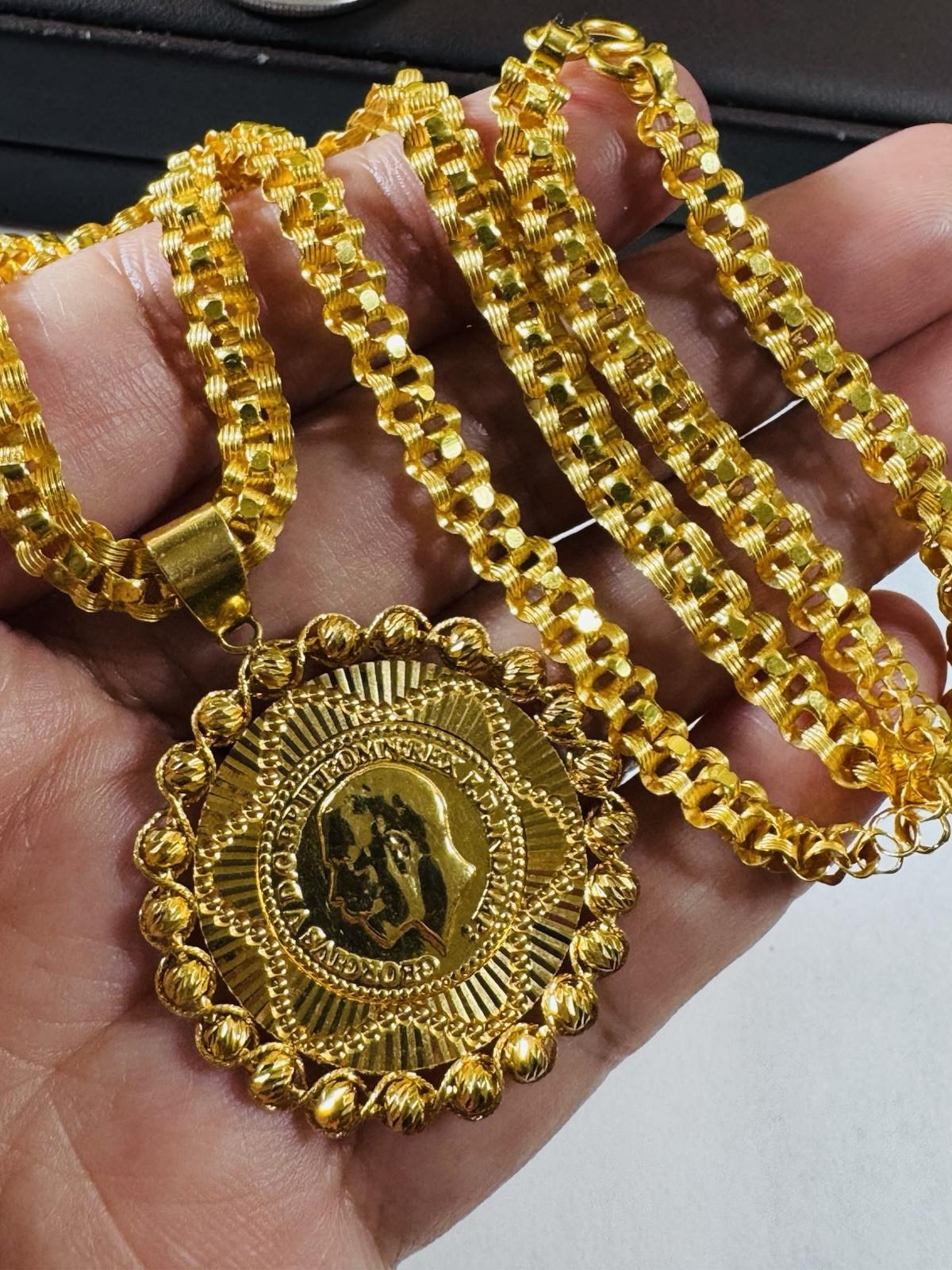 Solid Pure Genuine 22K 916 Dubai Gold Rare Coin Necklace 17.5/18 Inch 6mm 25.14g