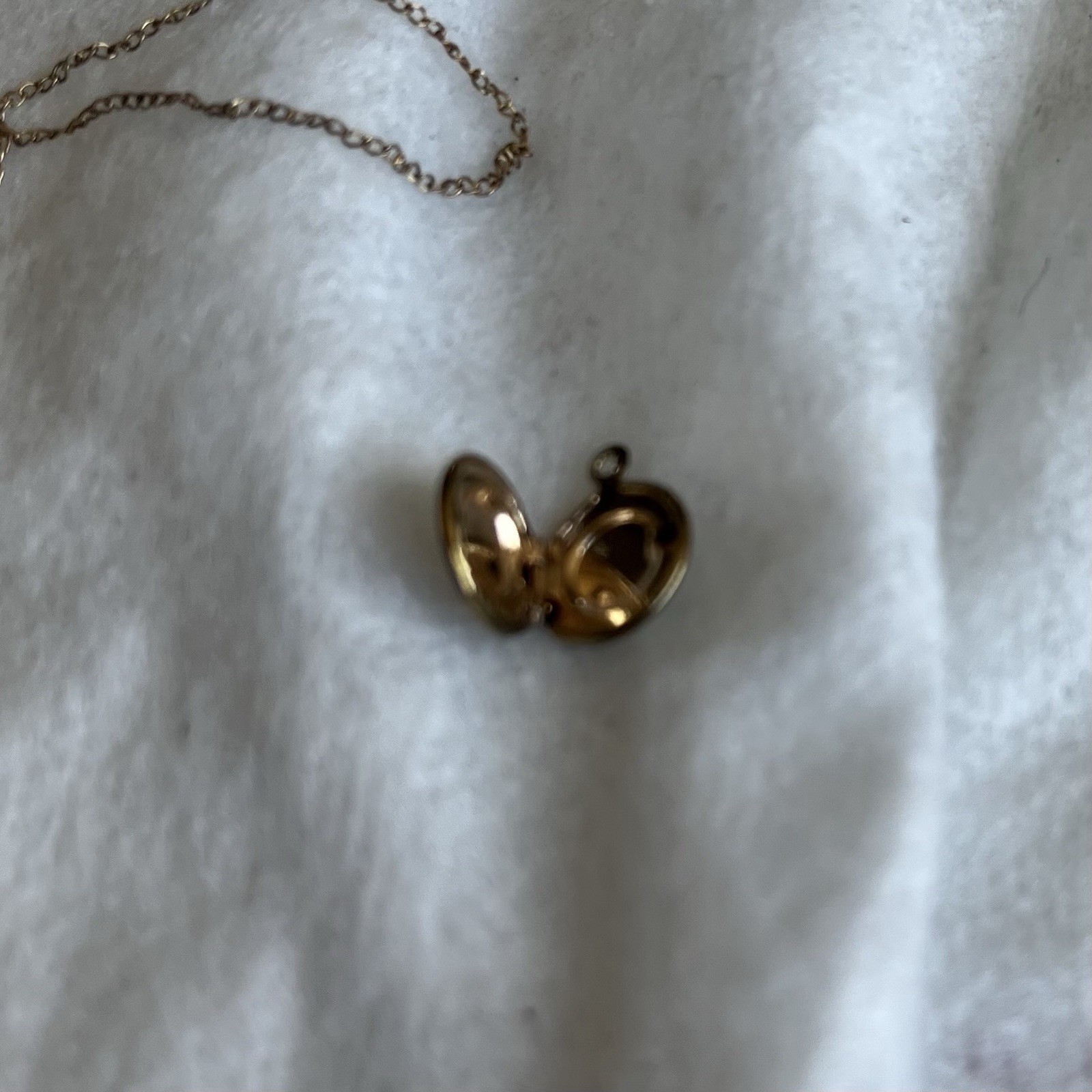14k Gold Filled Round Locket and 18in Chain Spring Ring Adult or Child