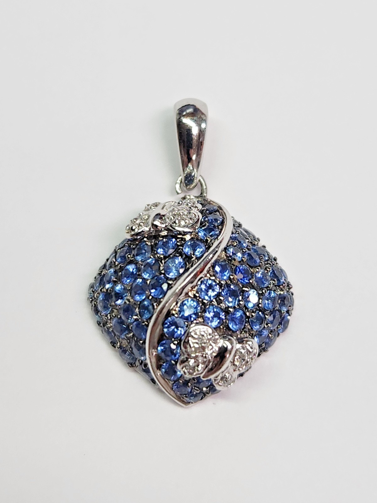 GORGEOUS 14kw Cushion Pave’ Blue Sapphire & Diamond Butterfly Accent Pendant