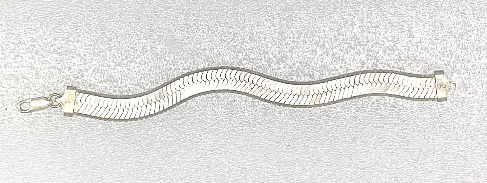 Sterling Serpentine Italy Bracelet – 7 x 1/2″ – Signed .925 Italy – PreOwned