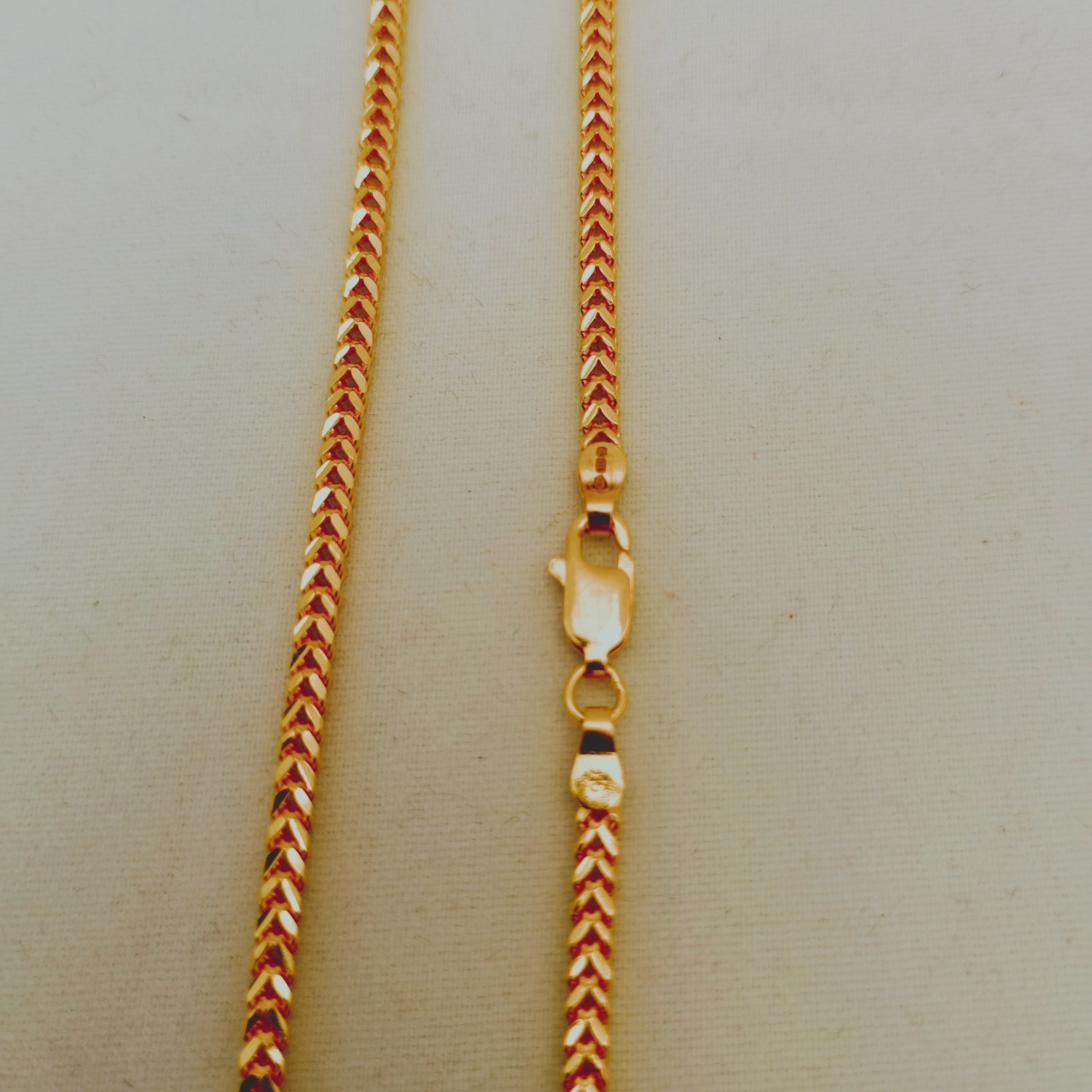 NEW!!! Just In!!!! – 22ct Solid Gold, Rectangular Fox Chain. 19.5g