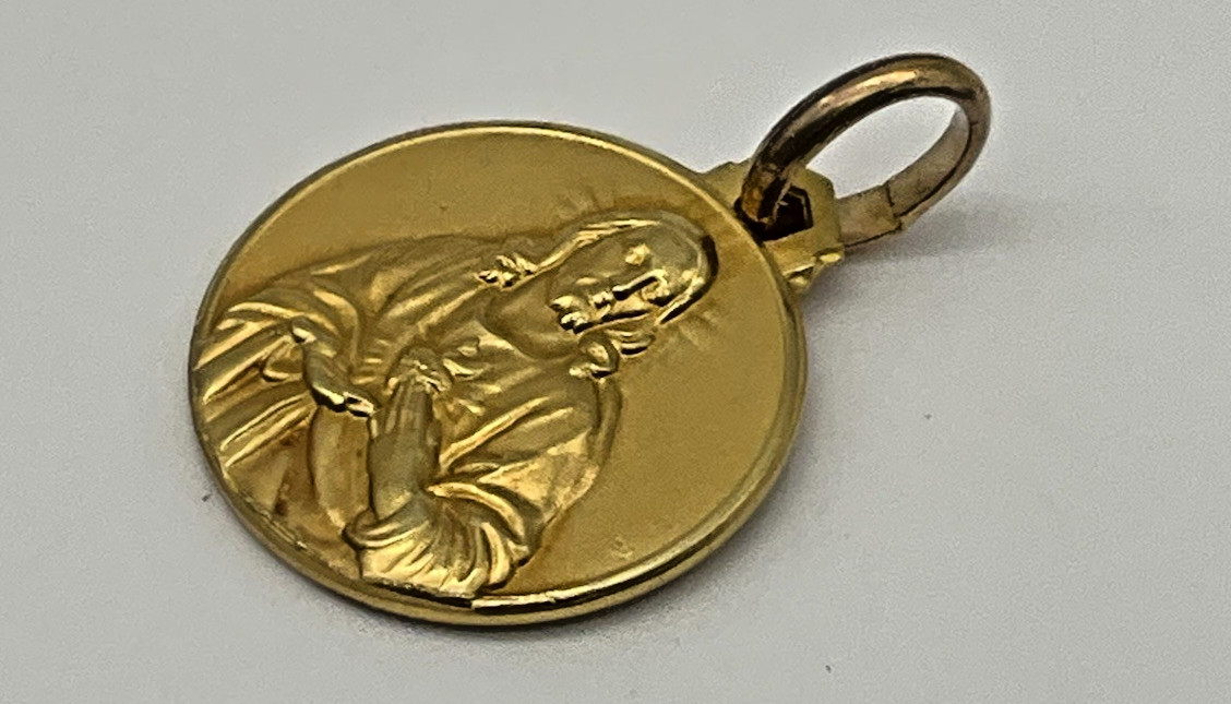 18K Yellow Gold Our Lady of Mount Carmel Religious Medal/Pendant
