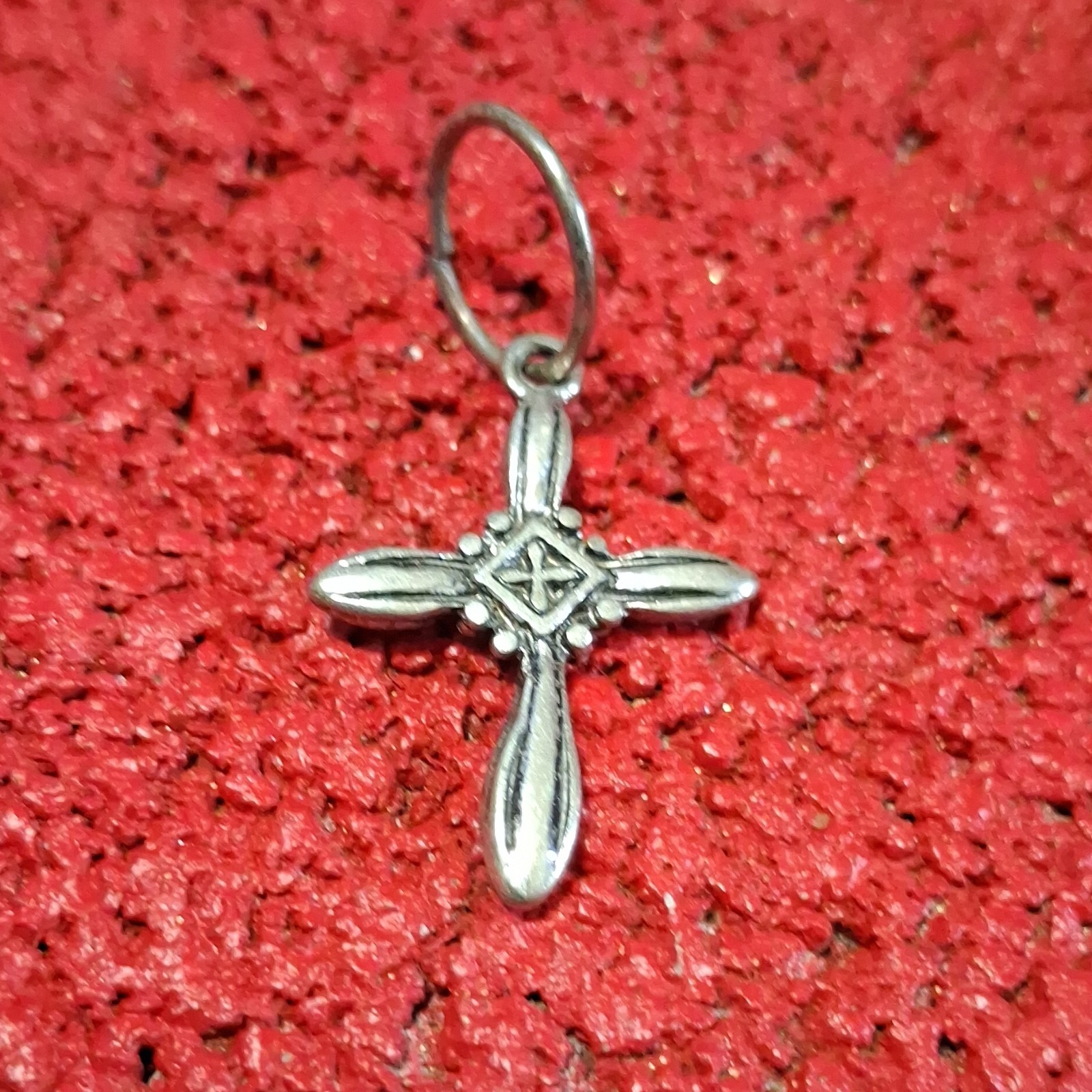 Silver Tone Religious Cross Pendant Charm in Metal No Stone Jewelry