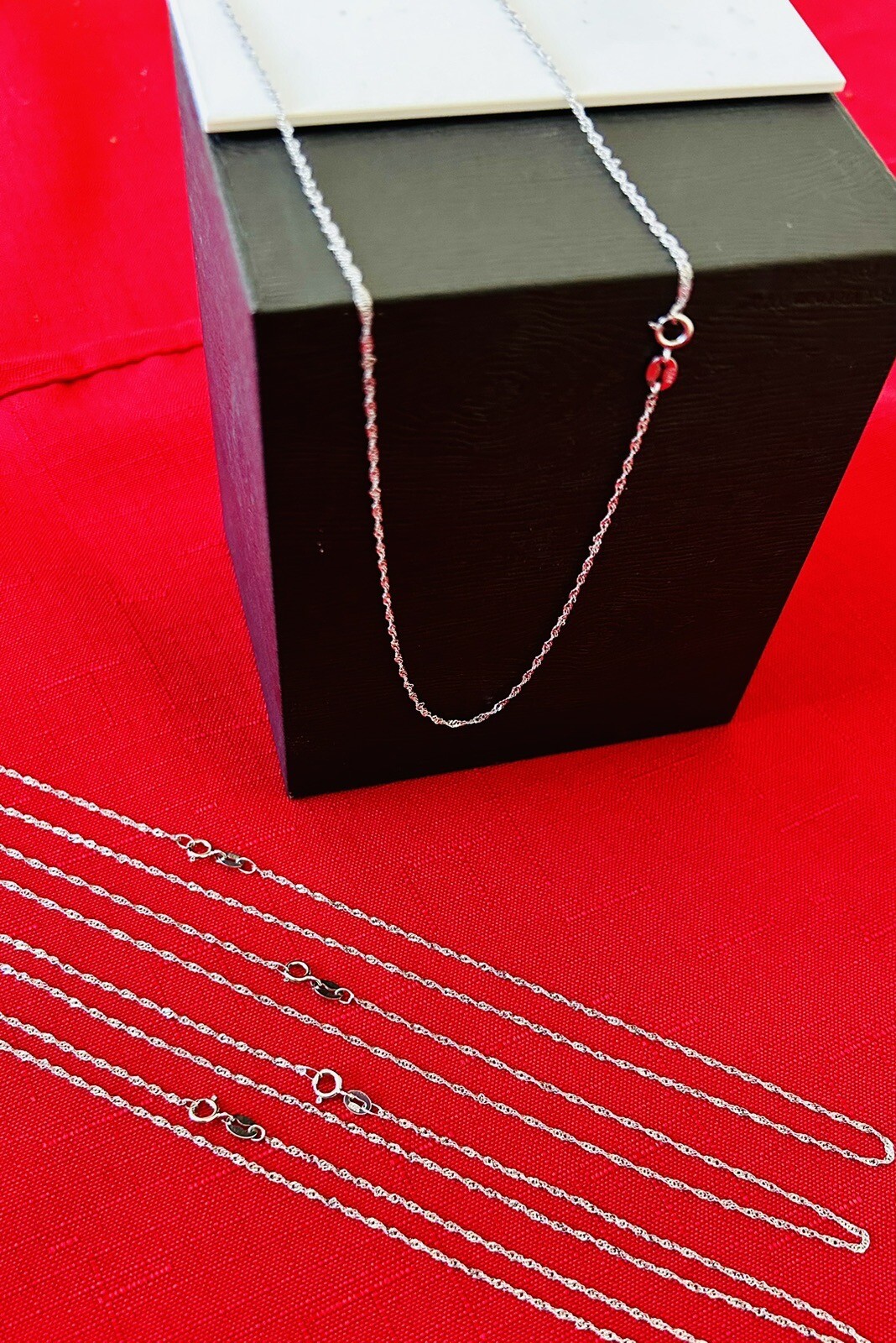 925 Sterling Silver Beautiful Thin Fine Chain Necklace 1mm 18 inch/ 45cm