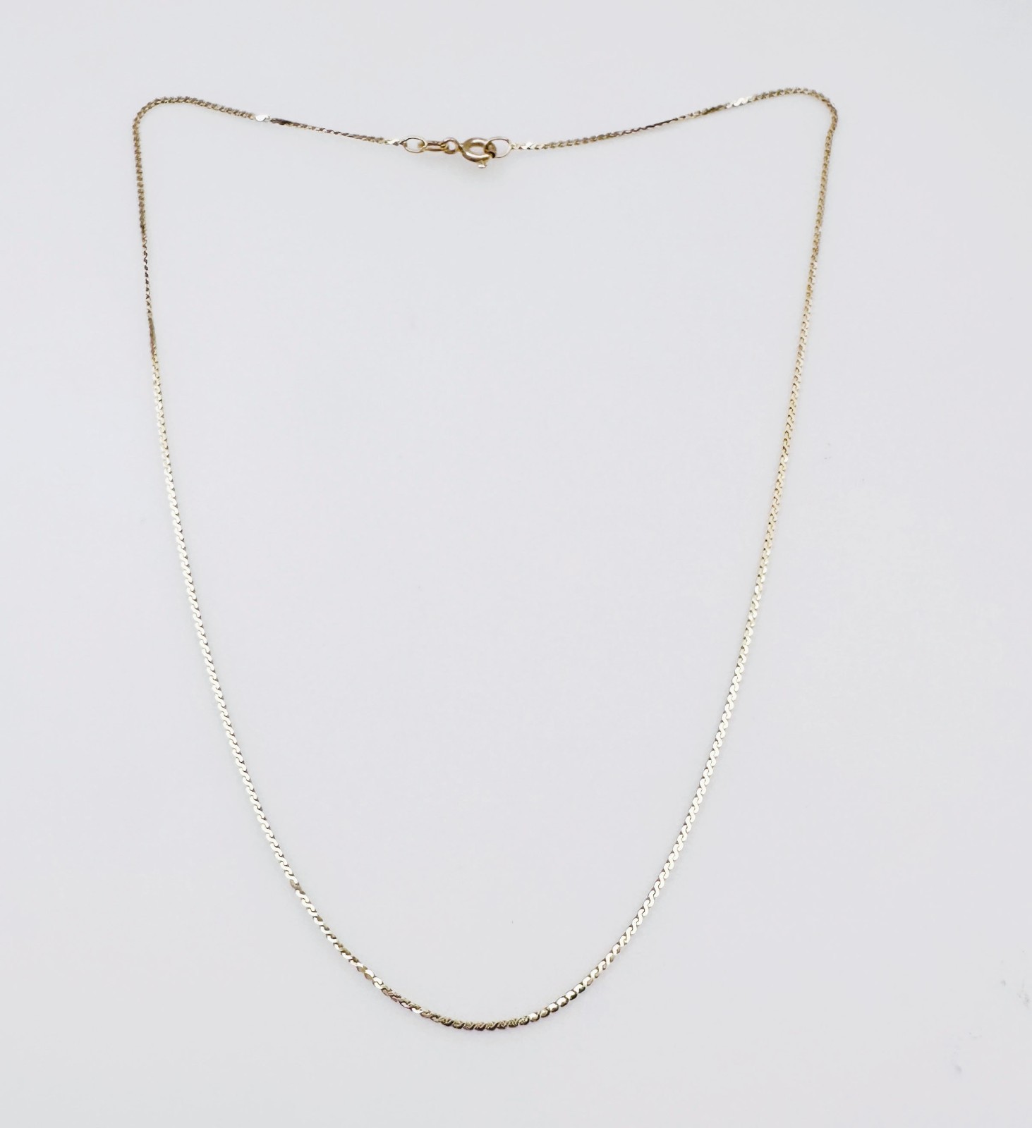 Solid 14K Yellow Gold Italian Serpentine Link Chain Necklace, 1mm, 15 1/4″, 1.5g
