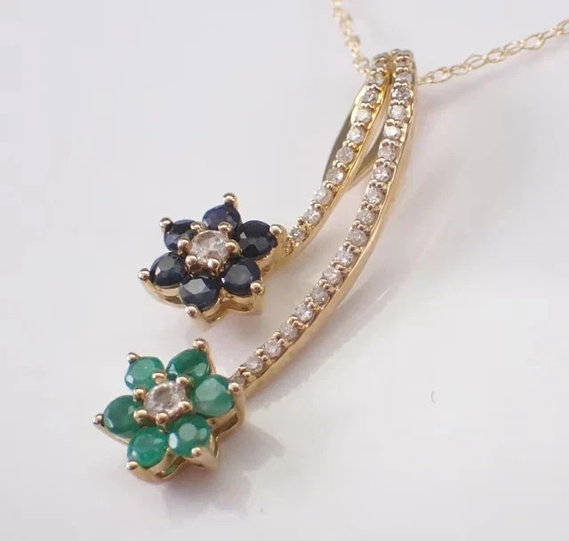 2Ct Round Cut Lab-Created Diamond Women’s Flower Pendant 14K Yellow Gold Plated