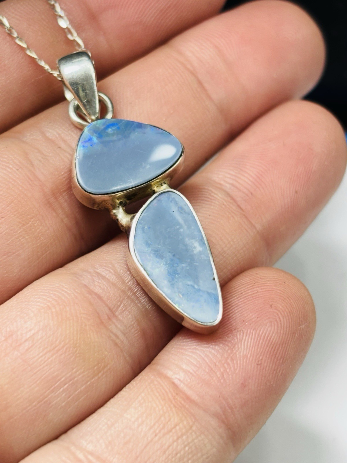 High quality australian opals pendant with silver mount and chain