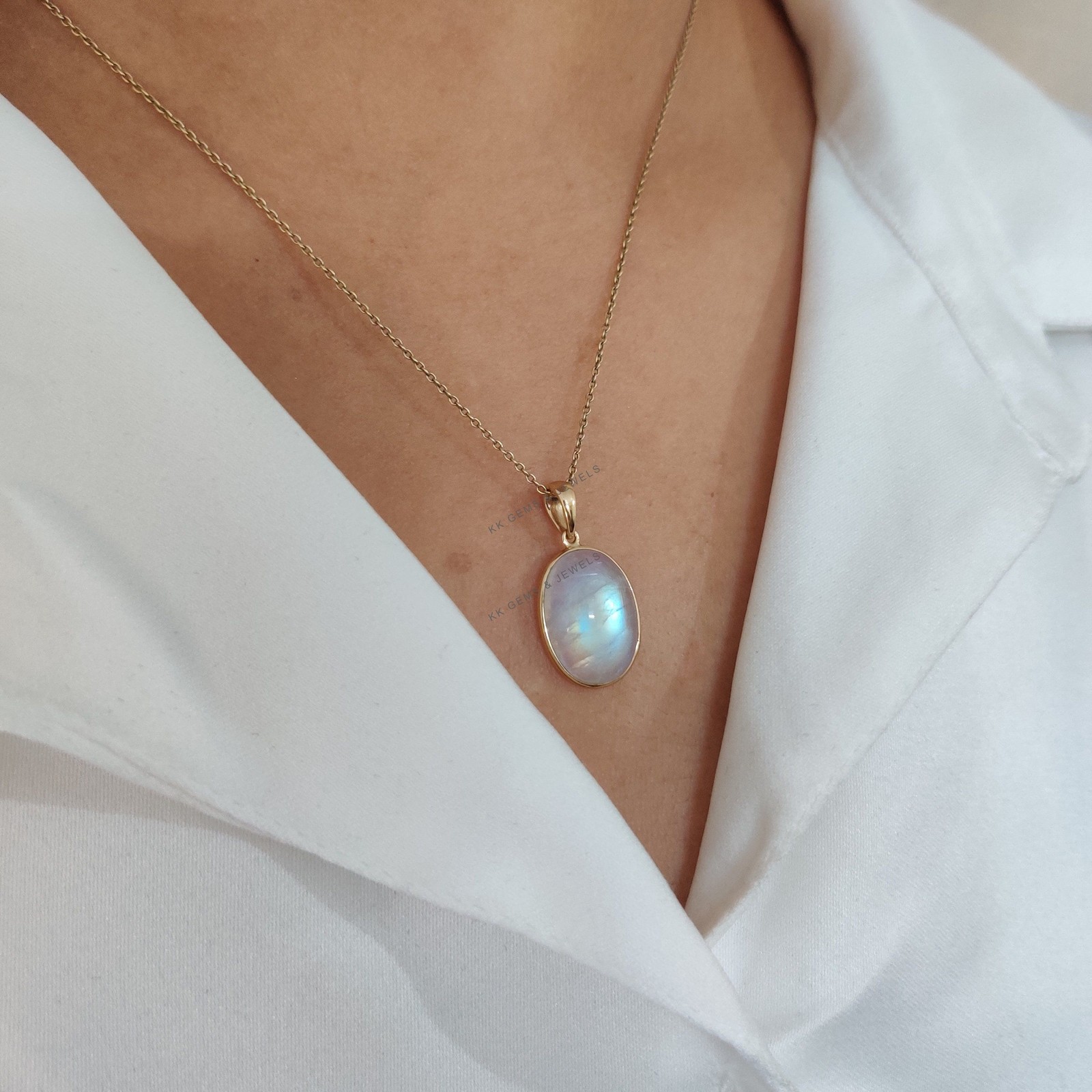10.70 Ct Natural Moonstone Pendant 14K Yellow Gold June Birthstone Gift Bezel