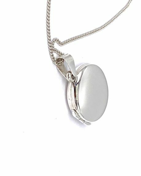 925 Sterling Silver Round Circular Photo Pendant Locket 18 mm, on 18″ Curb Chain