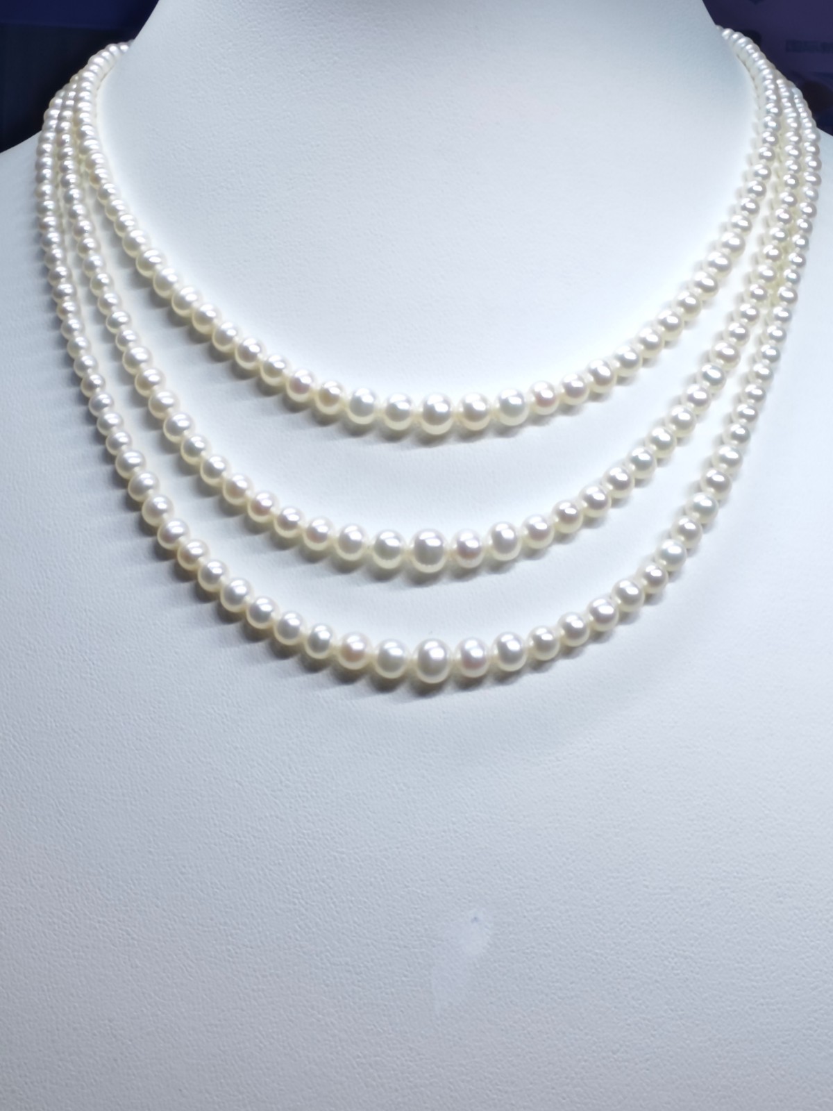 Authentic MIKIMOTO PERLITA Triple Strand Pearl Necklace Japan Top Luster w/Box