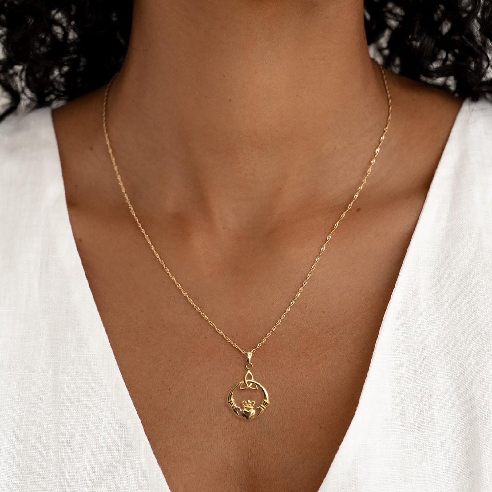 14K Gold Plated 925 Sterling Silver Irish Claddagh Necklace for Women, 20 Inches