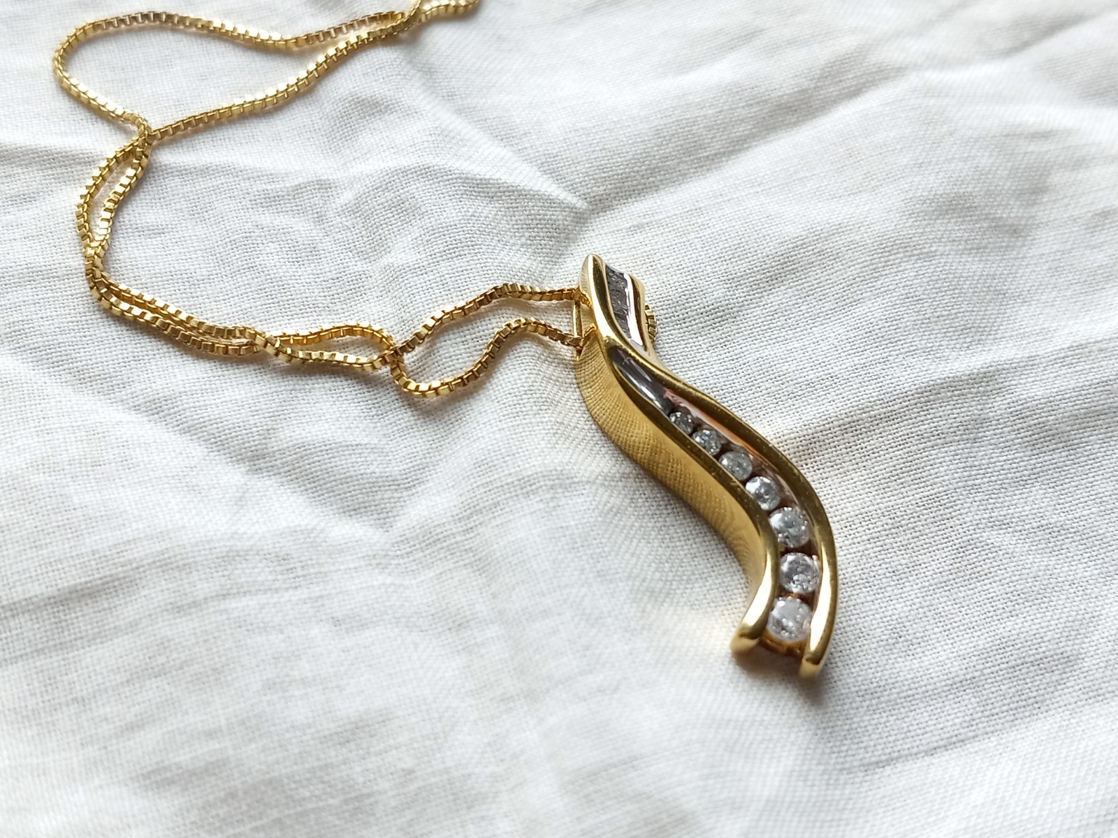 DJBM 925 Channel Set .23ct Diamond Pendant on 21” 14k Gold Chain Necklace, 1.6g