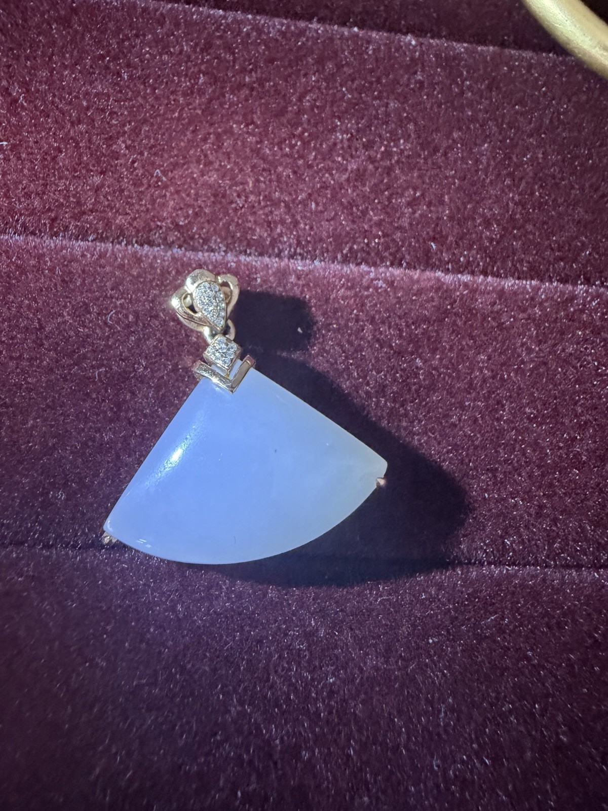 Natural Hetian Jade Pendant – 18K Gold (Au750) Diamond-Accented Setting