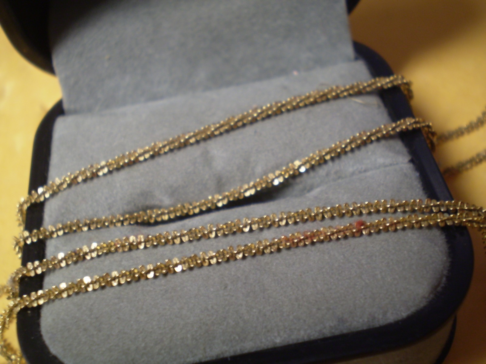 14K Yellow Gold Ladies Link Necklace 2.6 grams 20 Inch Length