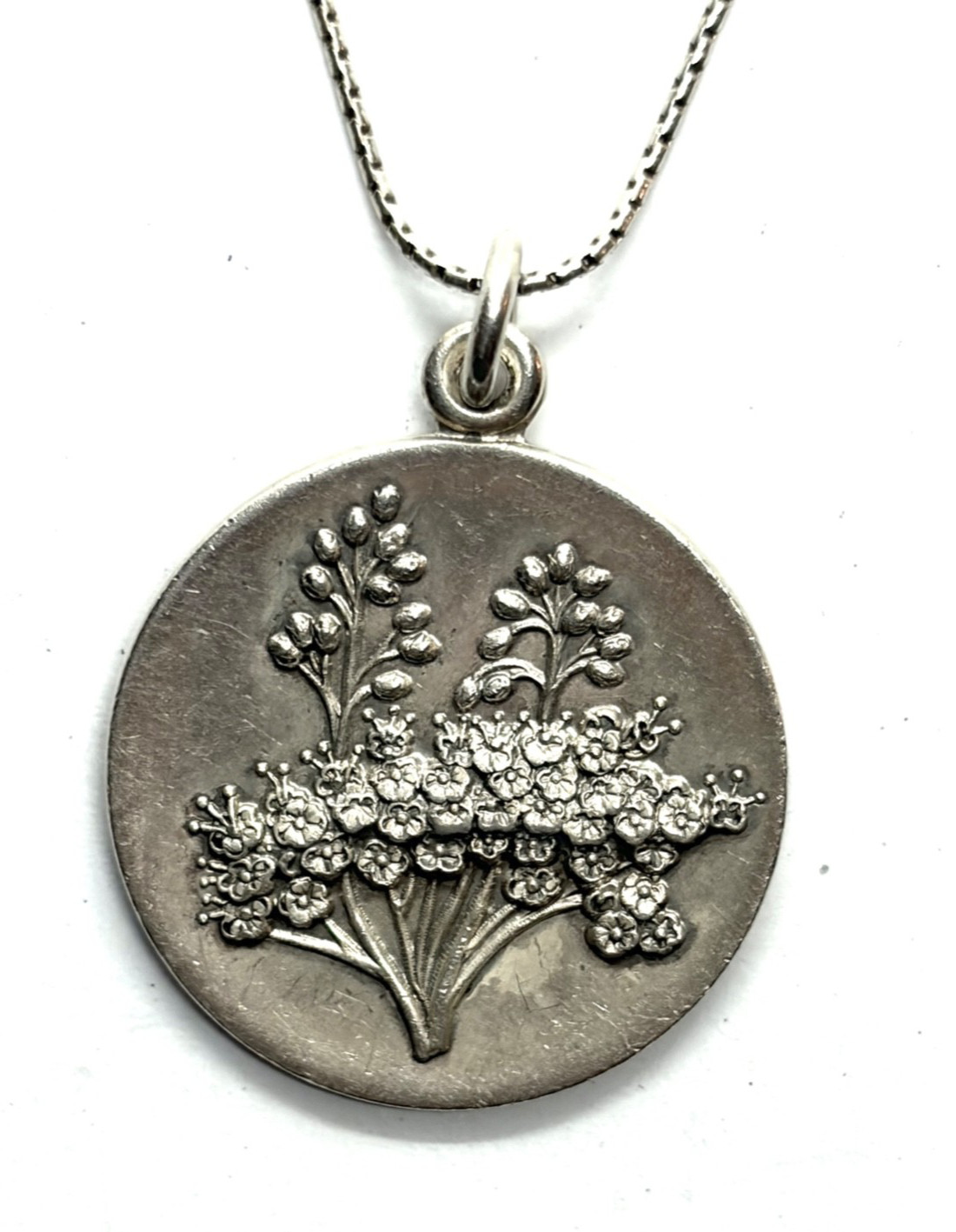 Vintage 1978 Sterling Silver Floral BouquetMedallion Pendant Necklace 9.7gr