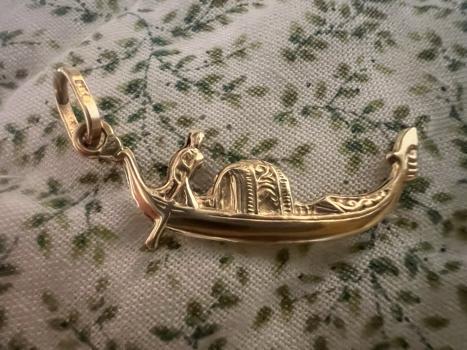 Solid 18k Gold Gondola Venice Venezia Charm Pendant Souvenir Italy 1.1 g