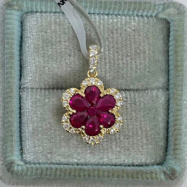 1.10Ct Pear Cut Lab-Created Ruby Flower Pendant 14K Yellow Gold Plated 18″ Chain