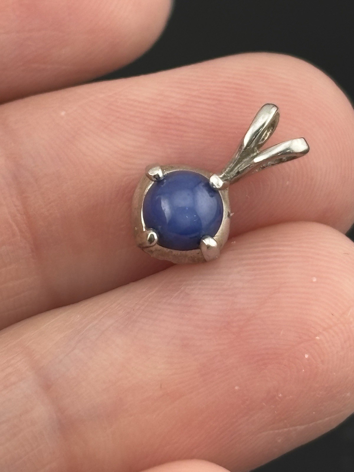 Vintage 14k White Gold Blue Star Sapphire Pendant Round Cabochon 7/16″ Petite