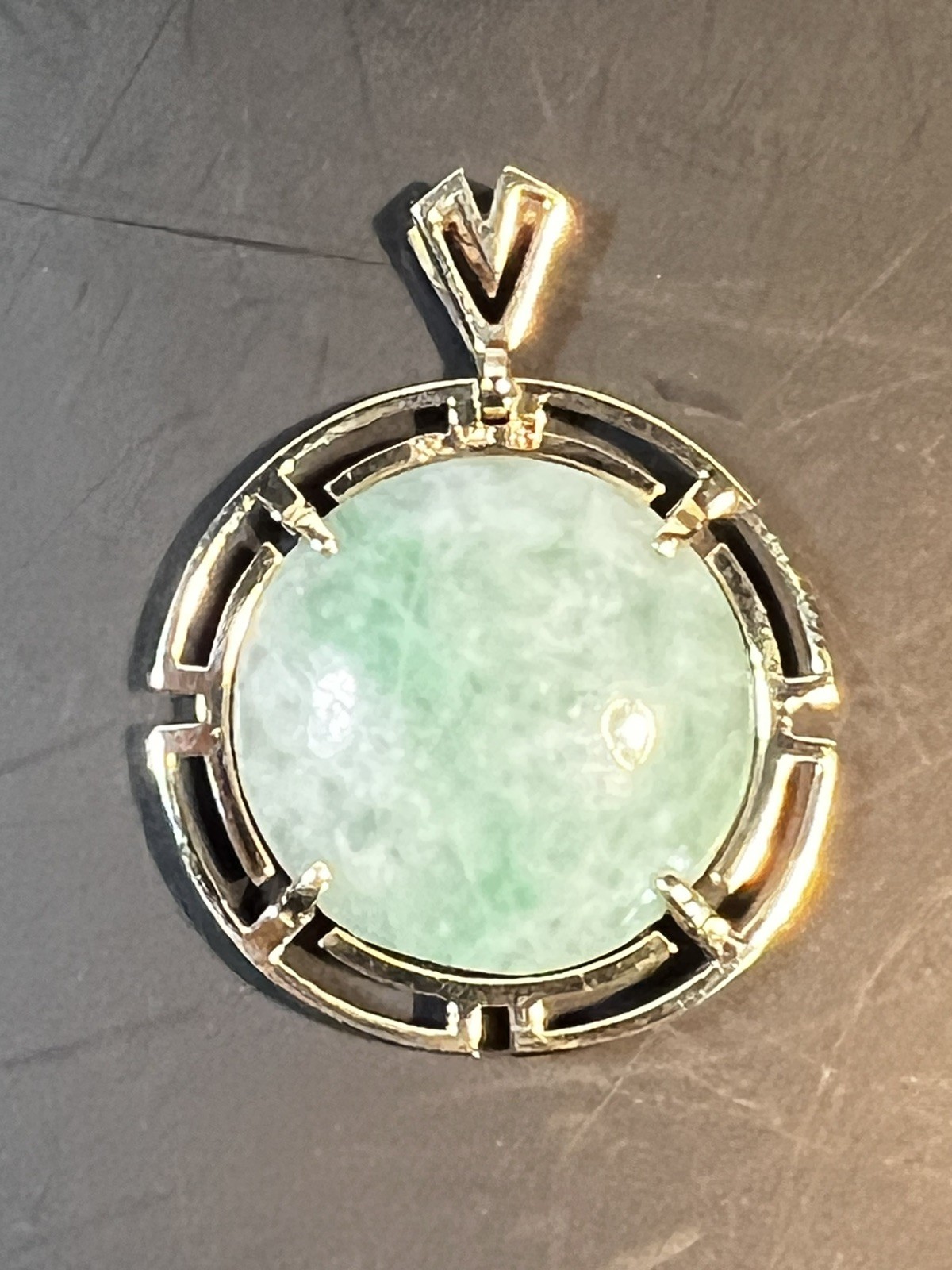 FINE HK 14k Yellow Gold Chinese Green Jade Disc Greek Key Pendant 8.5gr Jewelry