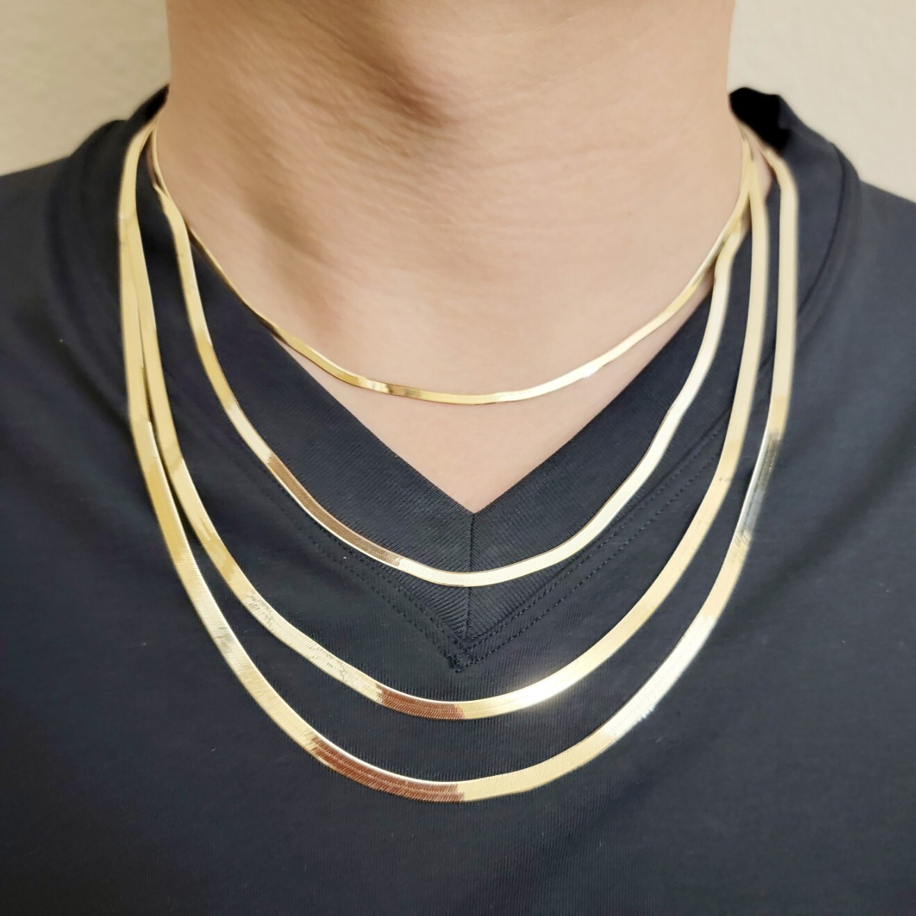 10K Solid Yellow Gold High Polish Herringbone Chain Necklace 2.5mm-4mm 16″-24″