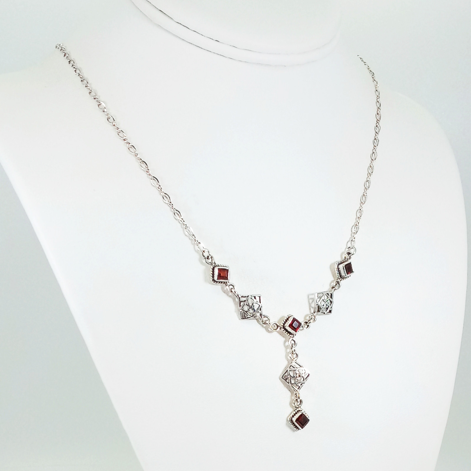 Vintage 925 Sterling Silver Faceted Garnet Celtic Knotwork Necklace