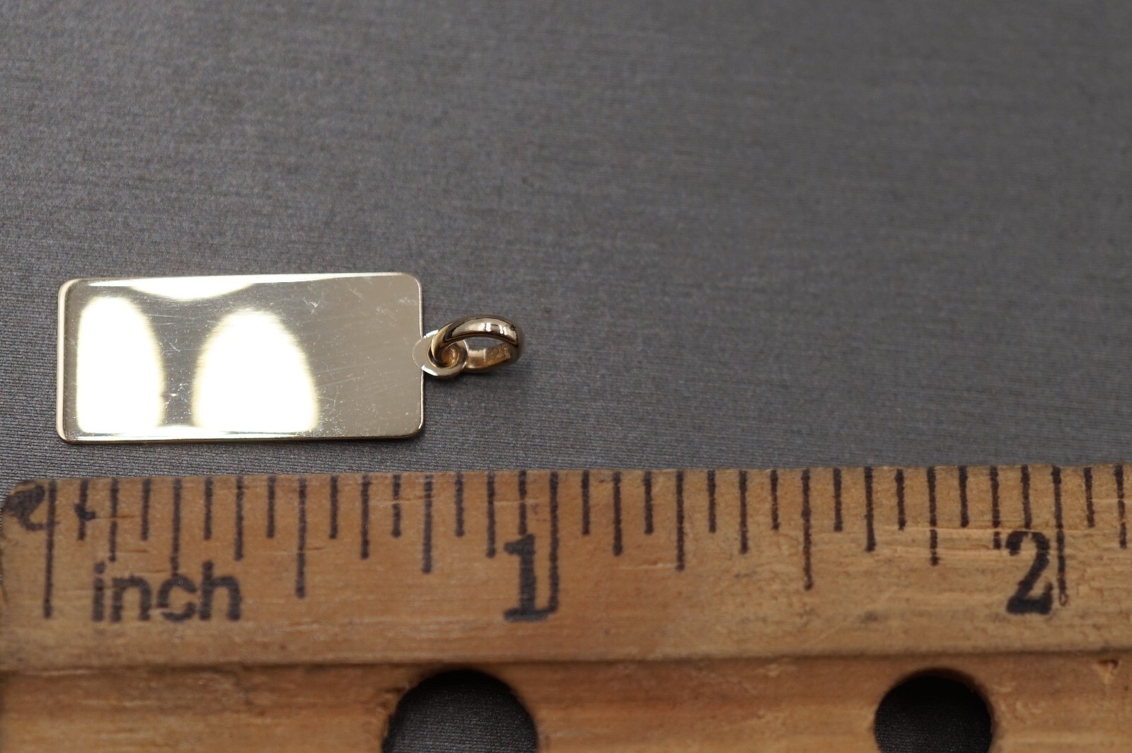 14K Solid Yellow Gold 1″ Rectangle Charm Pendant.