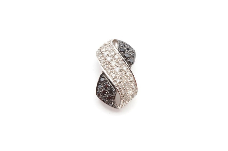 14k White Gold 0.50 CTW White Black Diamond Pendant