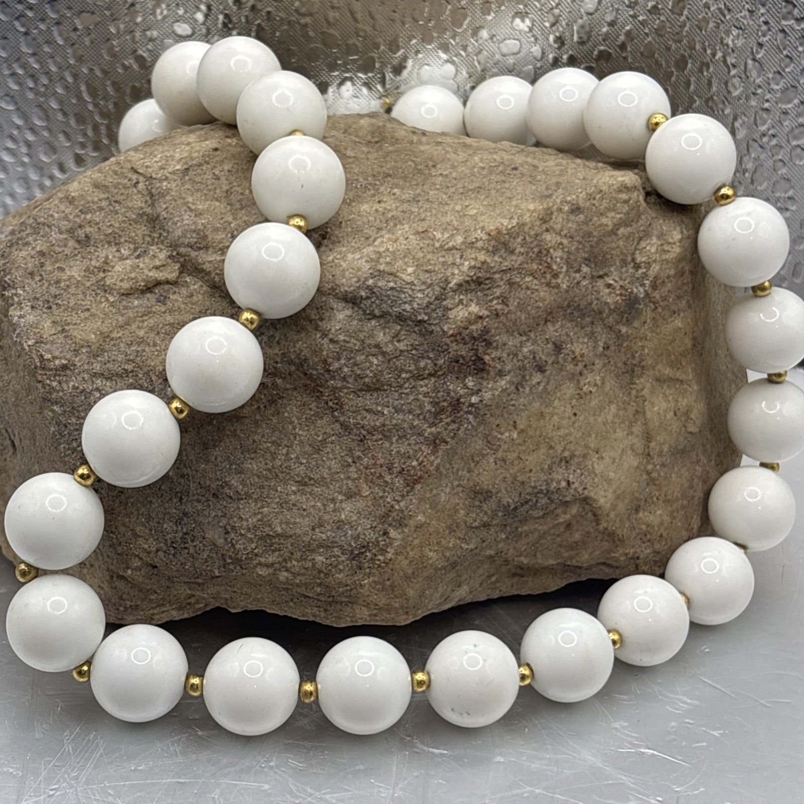 Vintage 16” Elegant White Plastic 1/2” Beads Retro MCM Fashionable Minimal #0