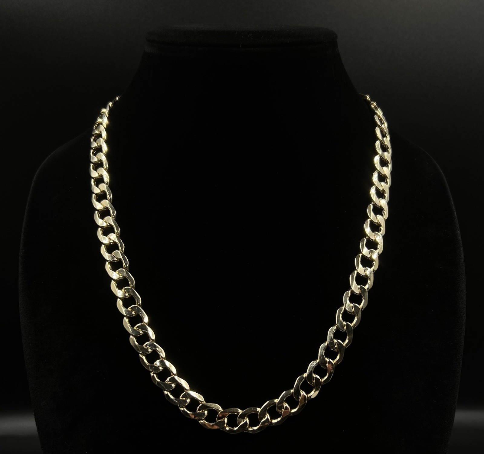 22” 14K Hollow Yellow Gold Diamond Cut Cuban Chain | 43.3g | 11MM | Lobster