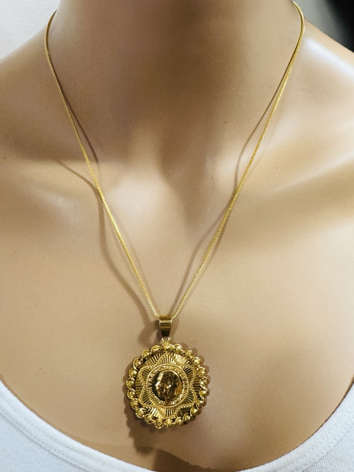 Saudi 22K 916 Real Pure Solid Gold Round Coin Set Necklace 20” Long 10.7g 1.6mm